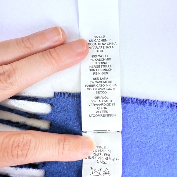 Coach Wool-Cashmere Logo Scarf Navy/Blue Reversible - Picture 6 of 8